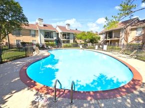 2800 Jeanetta Street 1206, Houston TX 77063
