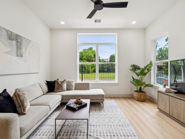 3415 Stonewall Street, Houston TX 77020