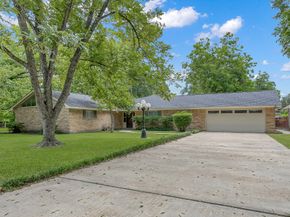 1107 Holly Drive, Conroe TX 77301