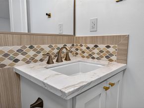 28 Riva Row, Spring TX 77380