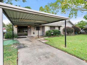 522 Rainy River Drive, Houston TX 77037