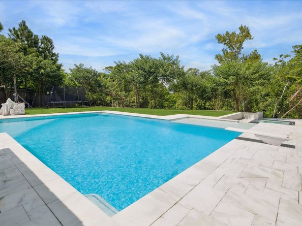750 E Creekside Drive, Houston TX 77024