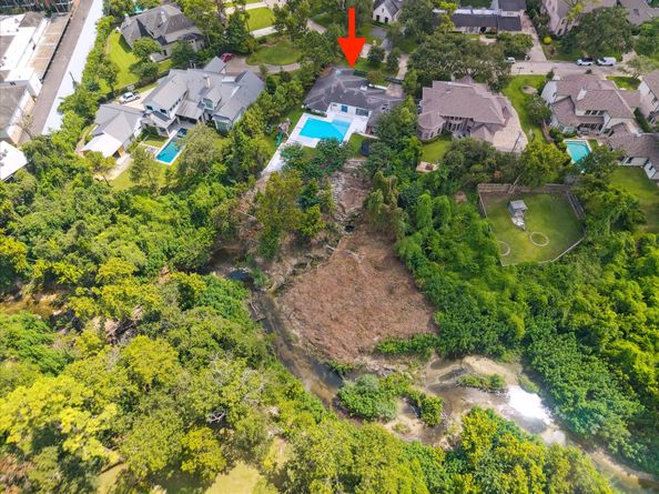 750 E Creekside Drive, Houston TX 77024