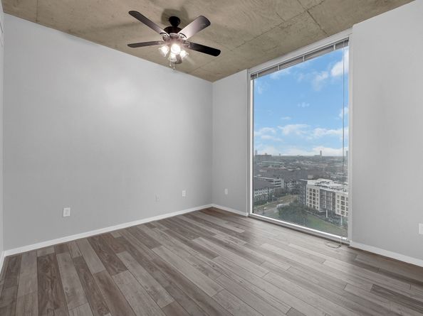 5925 Almeda Road 11501, Houston TX 77004