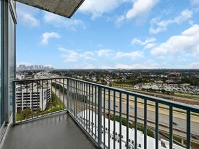 5925 Almeda Road 11501, Houston TX 77004