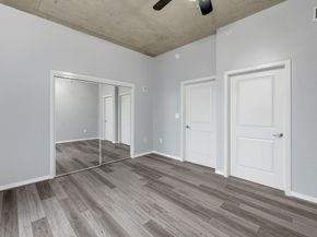 5925 Almeda Road 11501, Houston TX 77004
