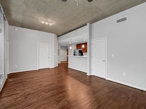 5925 Almeda Road 11501, Houston TX 77004