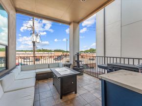 2809 Kings Retreat Circle, Houston TX 77345