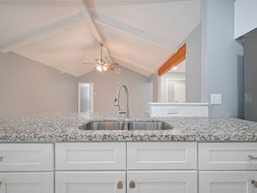 10659 Hazelhurst Drive, Houston TX 77043