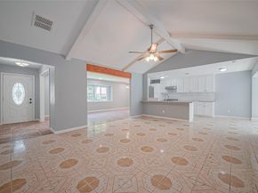 10659 Hazelhurst Drive, Houston TX 77043