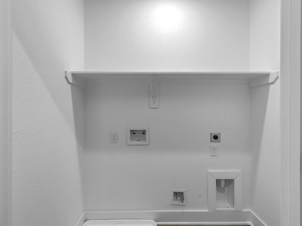2105 Esther Drive A/B, Houston TX 77088