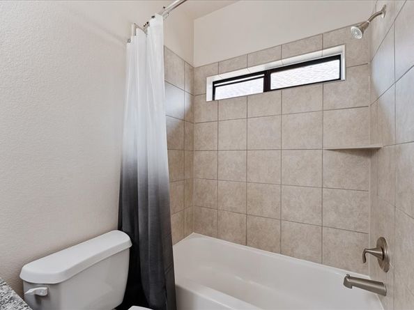 5502 Lunia Lane, Houston TX 77021