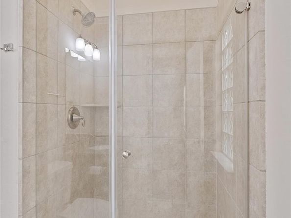 5502 Lunia Lane, Houston TX 77021