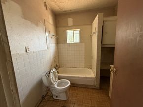 1709 Hussion Street, Houston TX 77003