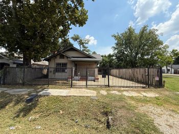 1709 Hussion Street