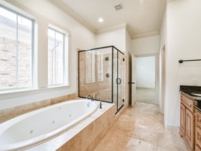 1833 Oakdale Street, Houston TX 77004