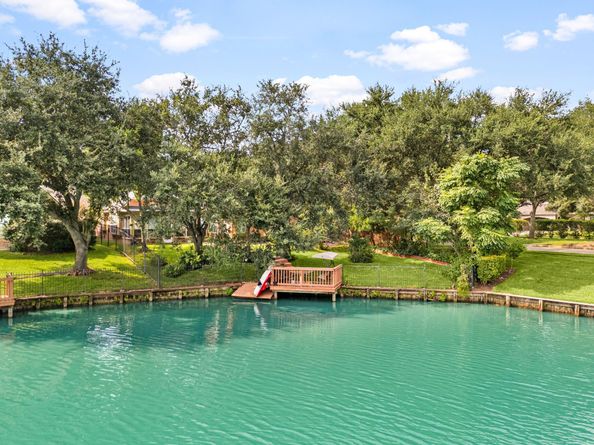 422 Bay Bridge Drive, Sugar Land TX 77478