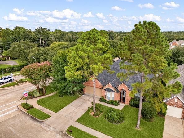 422 Bay Bridge Drive, Sugar Land TX 77478