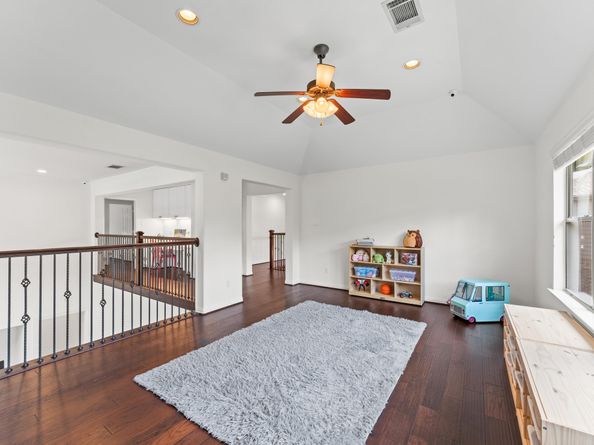 7 Mohawk Path Place, The Woodlands TX 77389