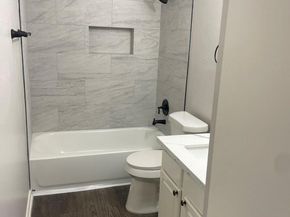 1239 Flatrock Creek Drive, Houston TX 77067