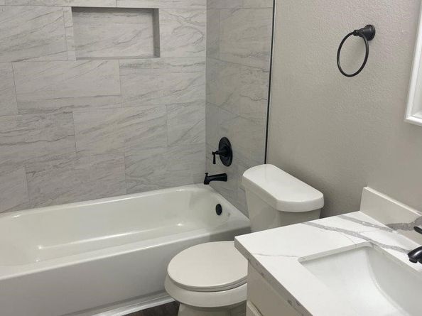 1239 Flatrock Creek Drive, Houston TX 77067