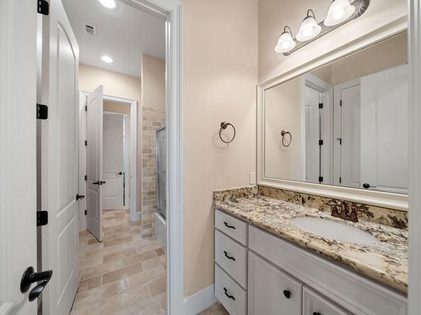 1226 Chippendale Road, Houston TX 77018