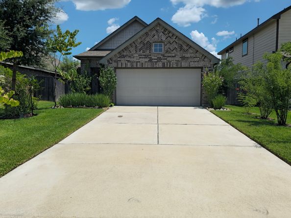 18406 Hilltop Climb Drive, Hockley TX 77447