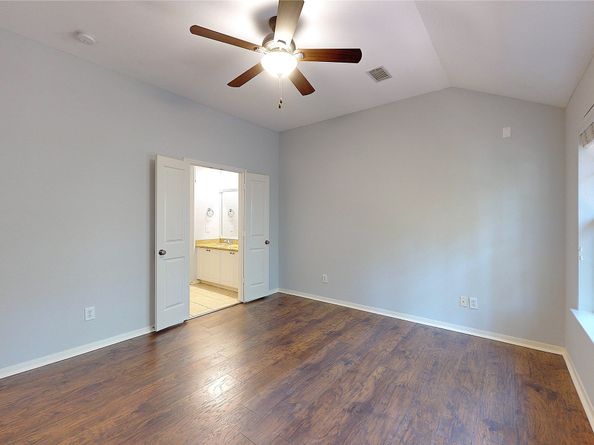 21 Scarlet Woods Court, The Woodlands TX 77380