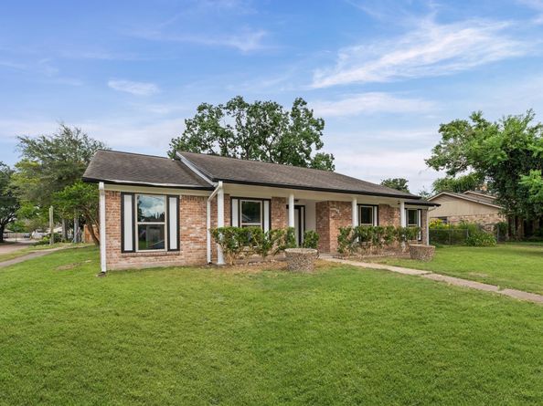 7303 Augustine Drive, Houston TX 77036