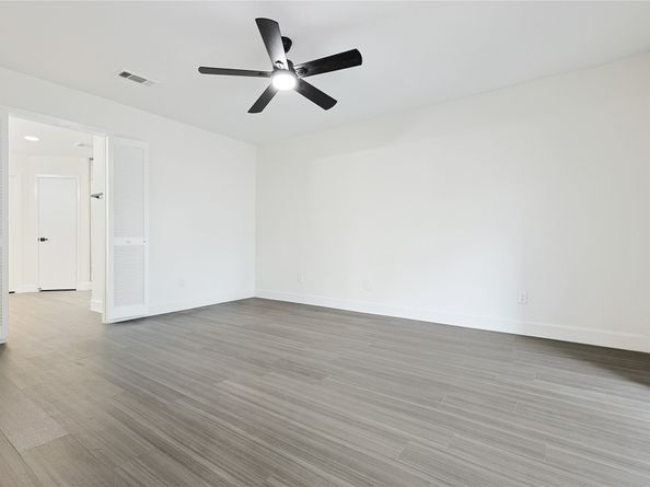 4832 Whispering Falls Drive, Houston TX 77084