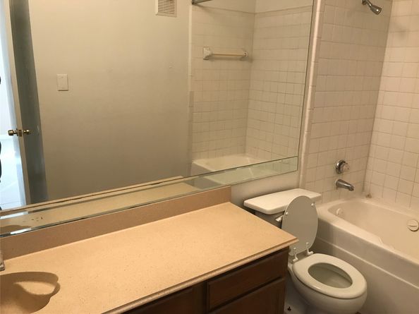 14550 Fonmeadow Drive 801, Houston TX 77035