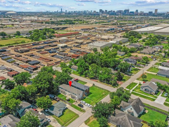 8202 Cannon Street A/B, Houston TX 77051