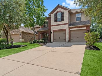 154 Black Swan Place