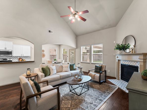 154 Black Swan Place, The Woodlands TX 77354