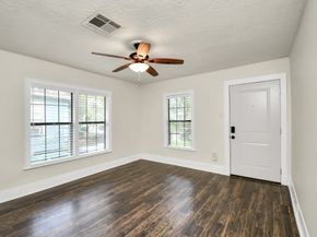106 Kemton Street, Houston TX 77012