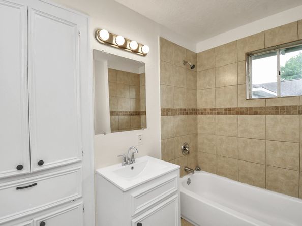 106 Kemton Street, Houston TX 77012