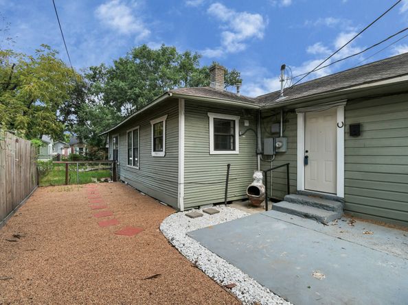 106 Kemton Street, Houston TX 77012