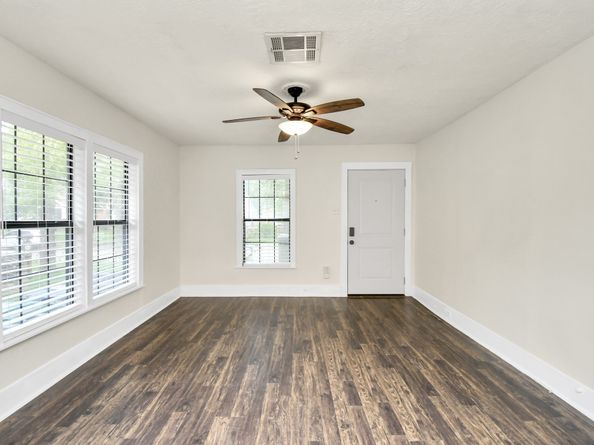106 Kemton Street, Houston TX 77012