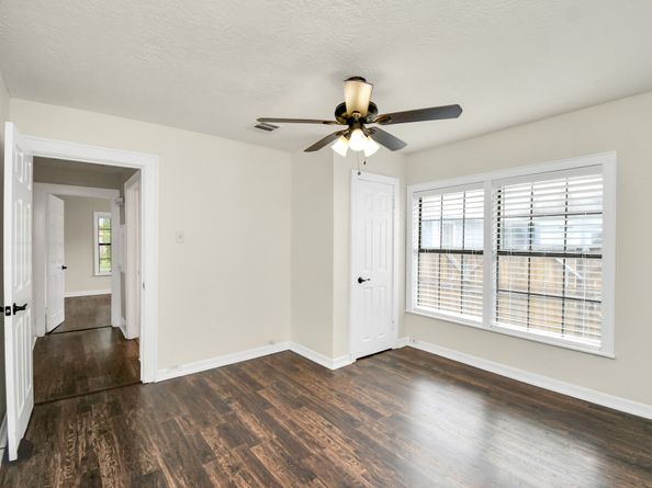 106 Kemton Street, Houston TX 77012