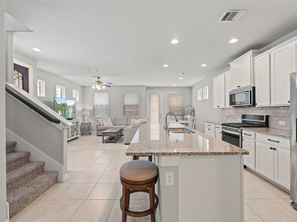 3104 Planters Peak Drive, Houston TX 77080