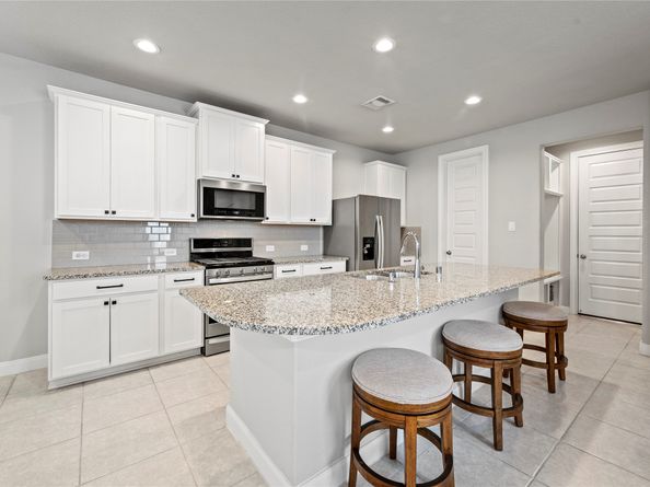 3104 Planters Peak Drive, Houston TX 77080