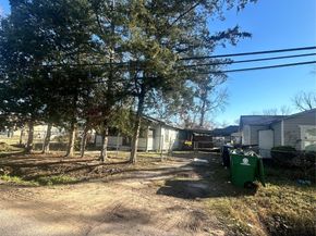 2237 Wilburforce Street, Houston TX 77091