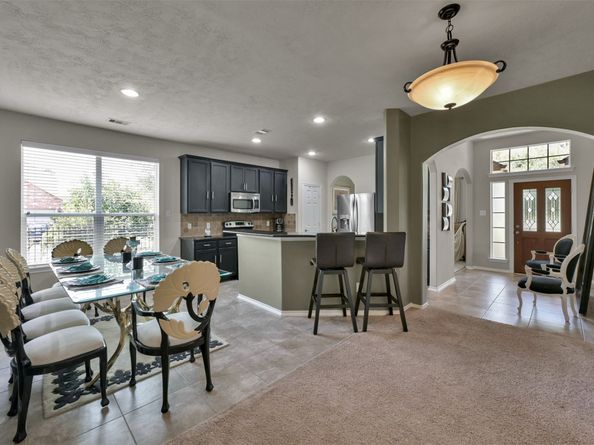 2 Craven Park Court, Magnolia TX 77354