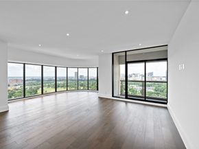 1701 Hermann Drive 21F, Houston TX 77004
