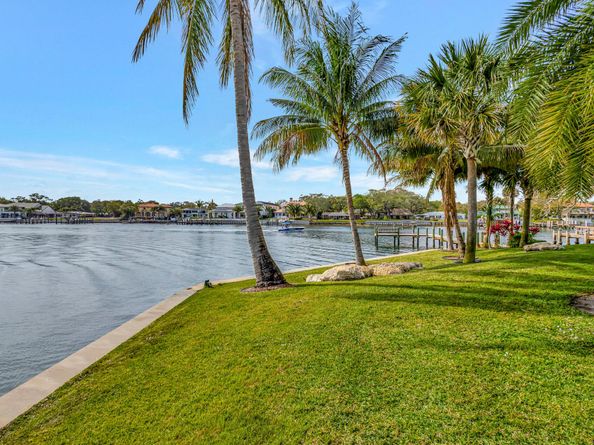 2138 Ascott Road, North Palm Beach FL 33408