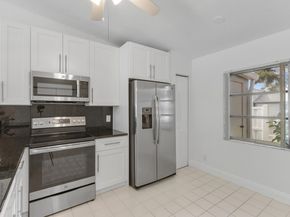 8637 Sunbird Place, Boca Raton FL 33496