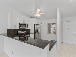 8637 Sunbird Place, Boca Raton FL 33496
