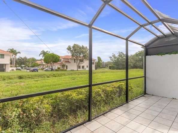 8637 Sunbird Place, Boca Raton FL 33496