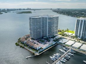 100 Lakeshore Drive 1753, North Palm Beach FL 33408