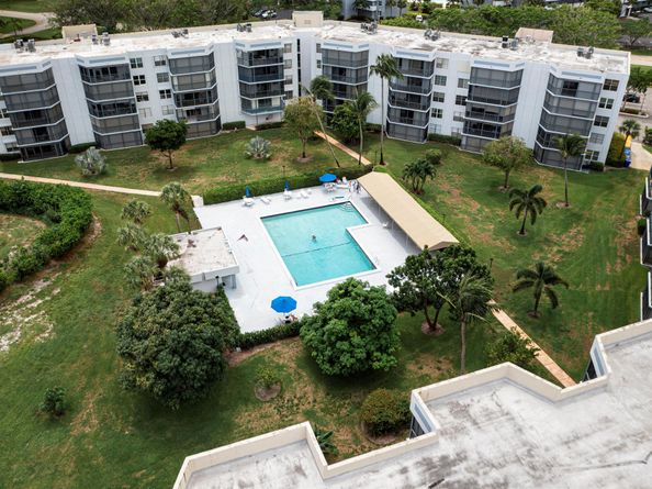 198 NW 67th Street 302, Boca Raton FL 33487